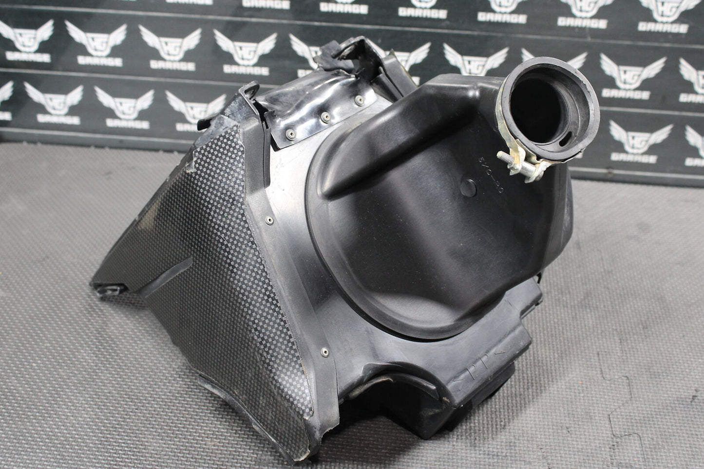 2009 YAMAHA YZ250F OEM AIRBOX INTAKE AIR CLEANER CASE 2S2-14401-70-00