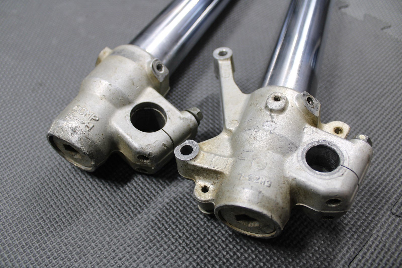 2000 HONDA CR125R OEM KYB 46MM RIGHT LEFT FRONT SUSPENSION FORKS SHOCKS GOOD! - hggarage