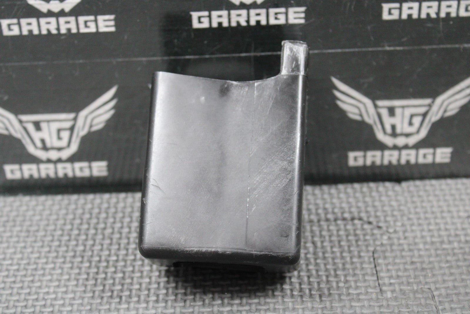 2001 HONDA 89 - 01 CR500R OEM CDI RUBBER MOUNT SLEEVE BOOT HOLDER 30401 - KZ3 - 861 - hggarage