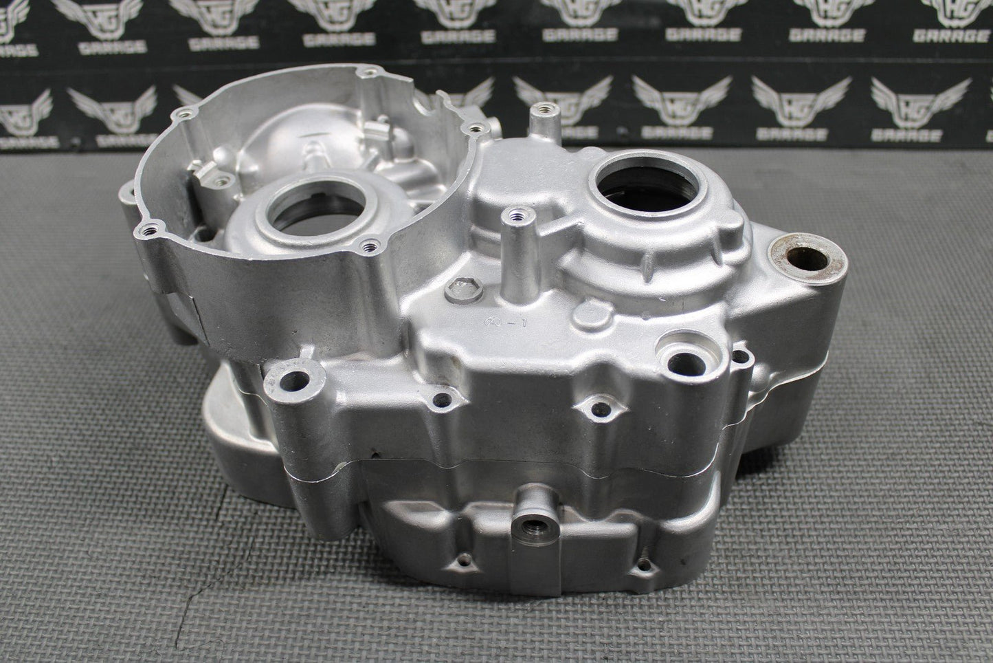1991 KAWASAKI KX125 OEM LEFT RIGHT ENGINE MOTOR CRANKCASE CRANK CASES 14001 - 5284 - hggarage