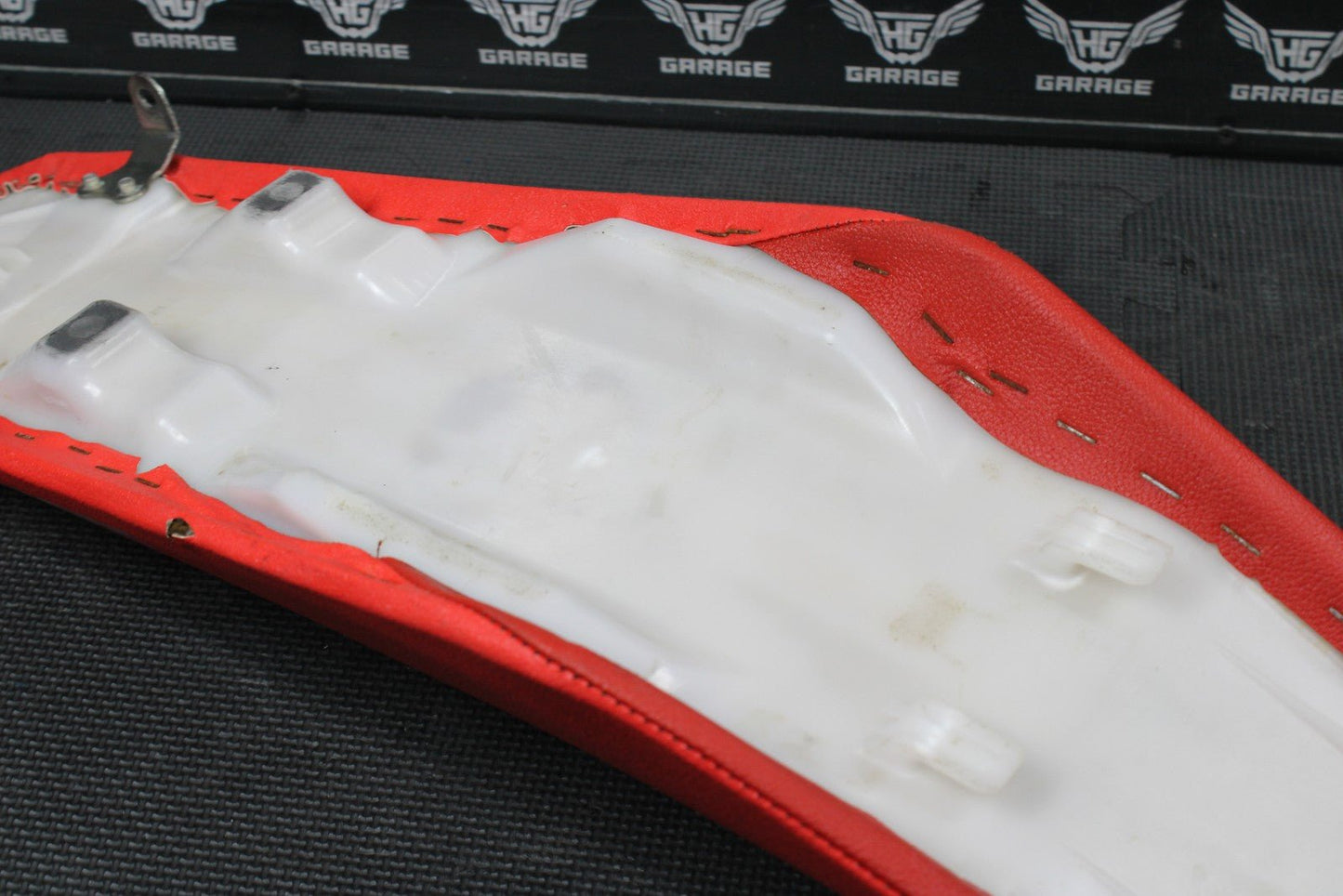 2018 HONDA 18 - 21 CRF250R OEM SEAT SADDLE CUSHION COVER 77100 - MKE - A02ZA - hggarage