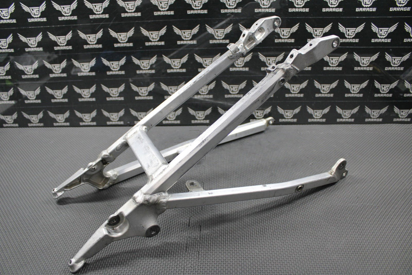 2020 SUZUKI RMZ250 18 - 20 RMZ450 OEM REAR BACK SUB FRAME SUBFRAME 41200 - 37K0 NICE - hggarage
