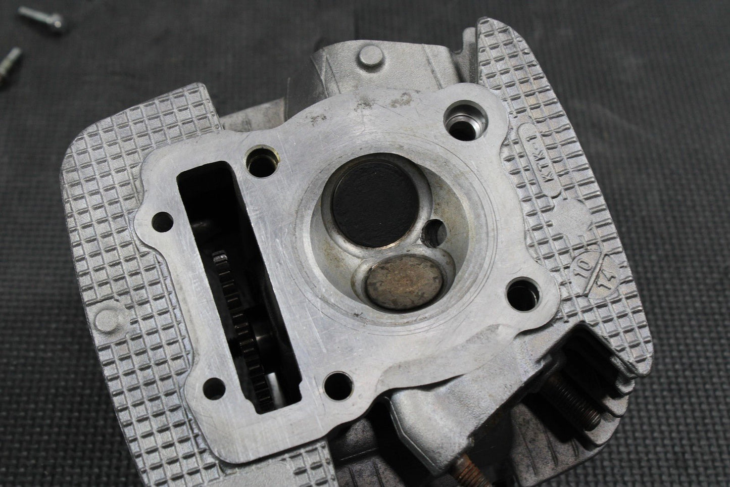 2008 KAWASAKI KLX140 KLX140L OEM ENGINE CYLINDER HEAD CAMSHAFT VALVES CAM TOPEND - hggarage