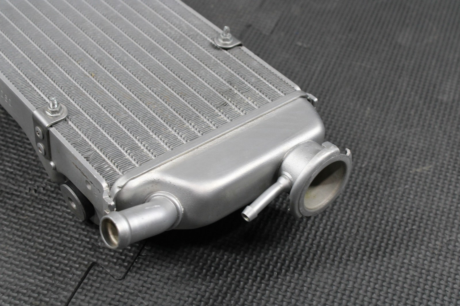 2013 HUSQVARNA TE511 OEM ENGINE LEFT SIDE MOTOR COOLING COOLER RADIATOR 8000H741 - hggarage