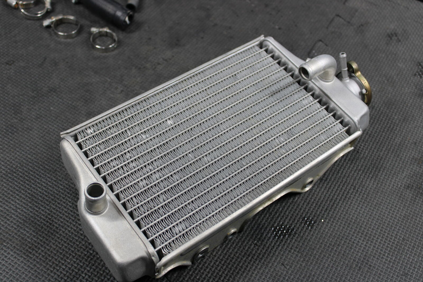 2003 HONDA CRF450R OEM ENGINE MOTOR COOLING COOLER RADIATOR NICE! 19010-MEB-631