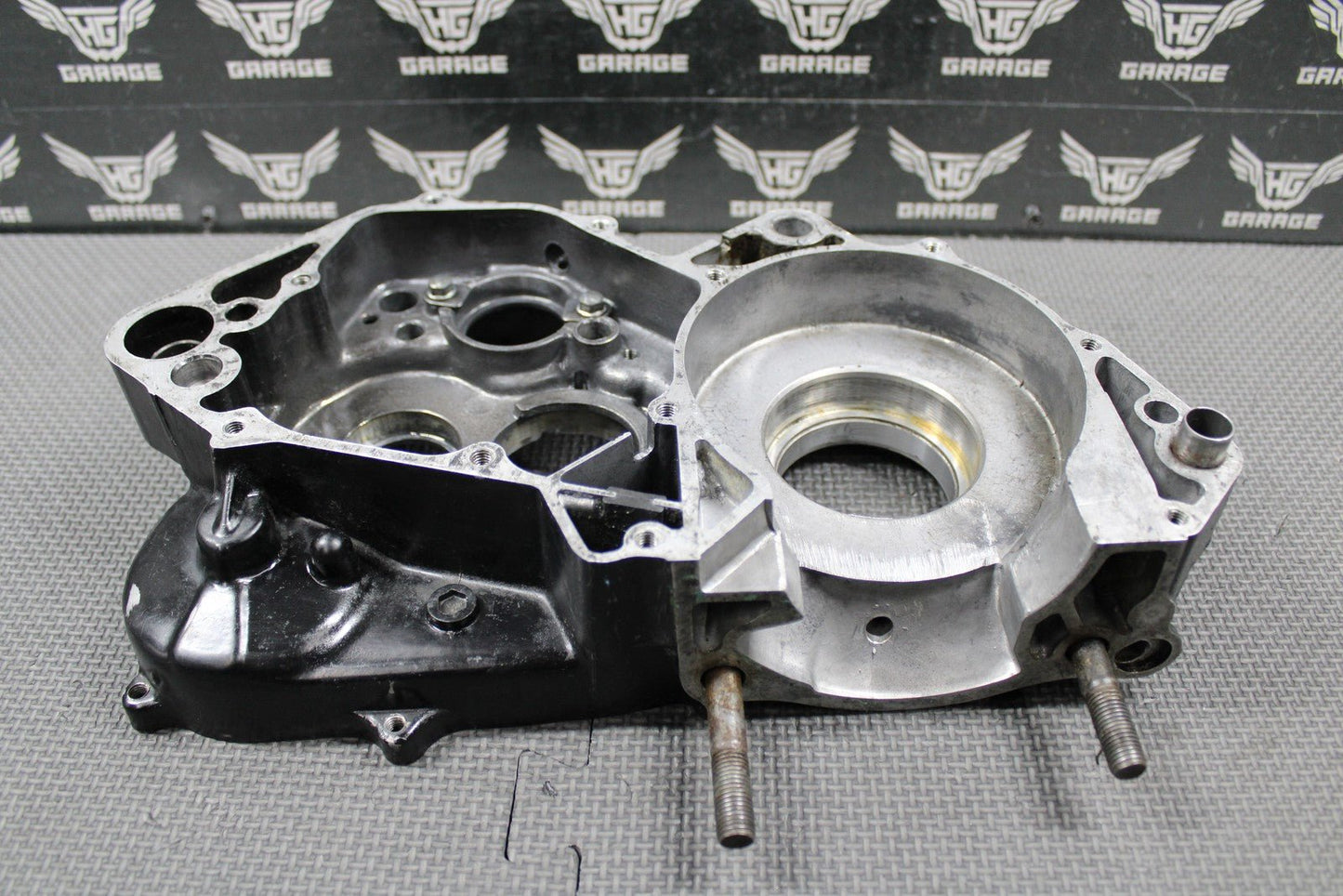 1988 HONDA CR250R OEM RIGHT ENGINE MOTOR CRANKCASE CRANK CASE 111A0 - KS7 - 830 NICE - hggarage