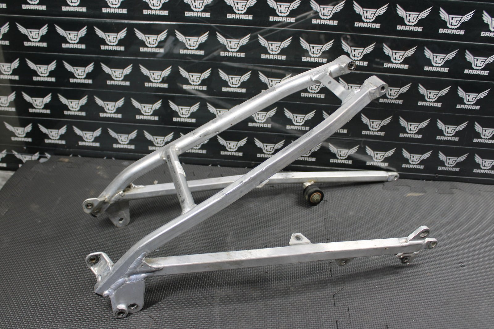 2002 YAMAHA 2002 YZ250F YZ426F OEM REAR BACK SUB FRAME SUBFRAME 5SF - 21190 - 00 - 00 - hggarage