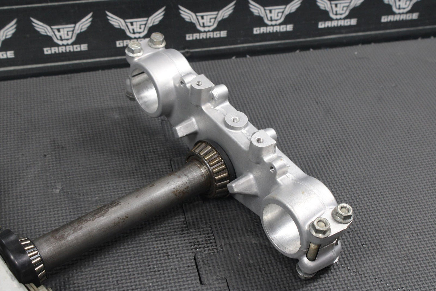 1986 KAWASAKI KDX200 OEM FRONT FORKS LOWER UPPER TRIPLE TREE STEM CLAMP SET - hggarage