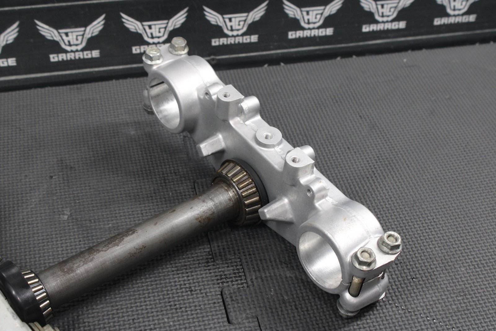 1986 KAWASAKI KDX200 OEM FRONT FORKS LOWER UPPER TRIPLE TREE STEM CLAMP SET - hggarage