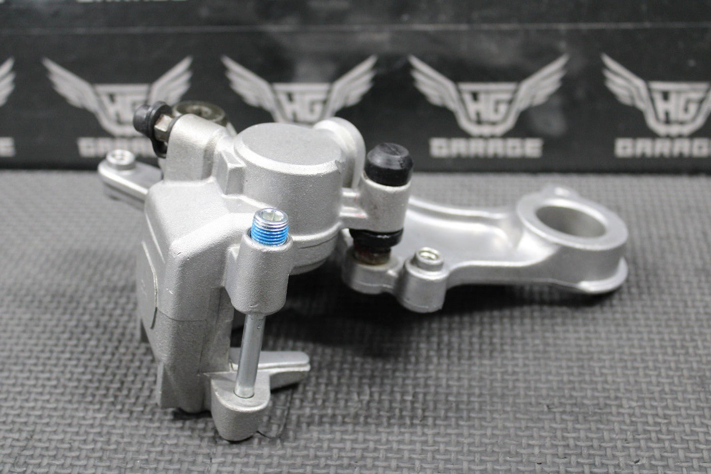 2000 2001 HONDA CR125R CR250R OEM NISSIN REAR BACK BRAKE CALIPER 43150 - KZ4 - J21 - hggarage