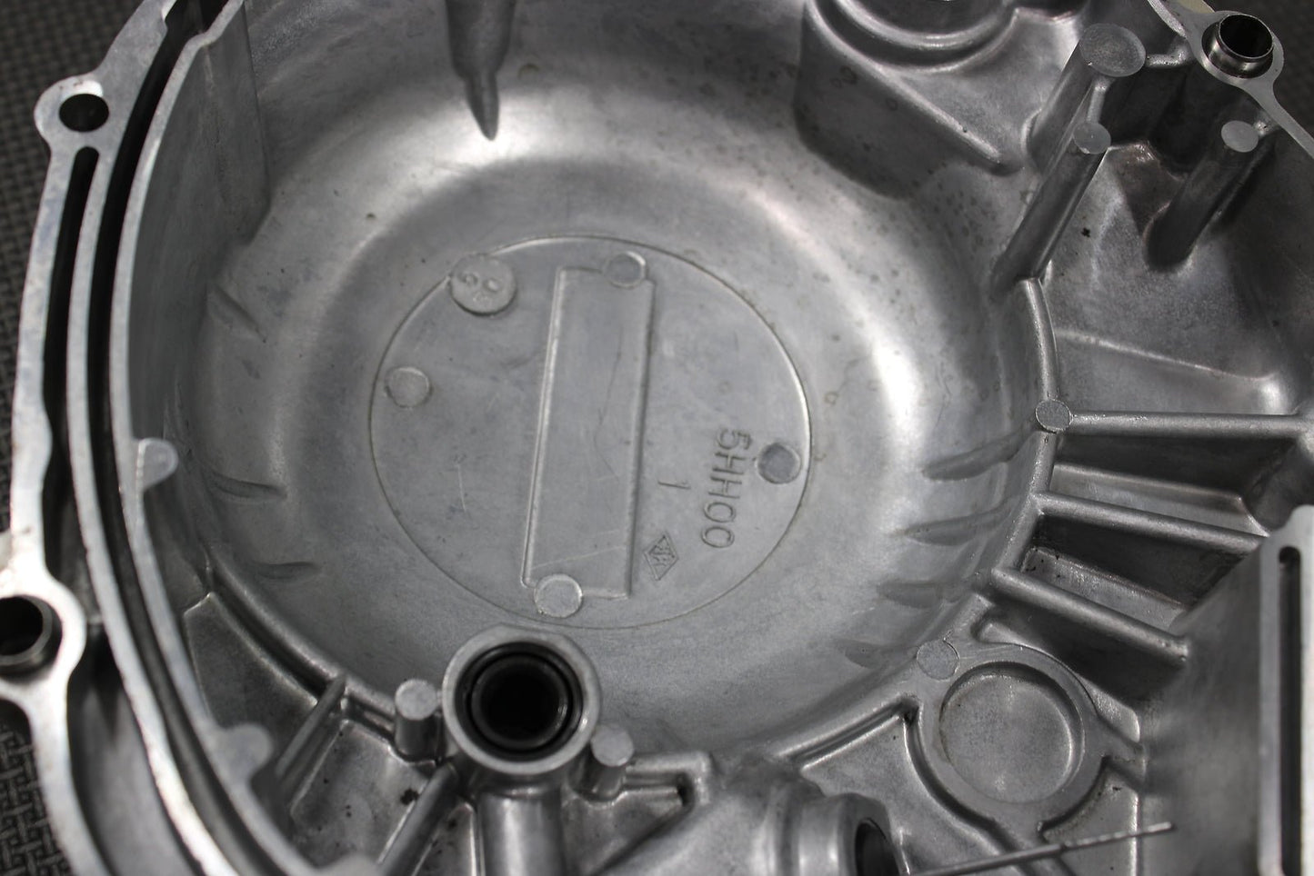 2003 Yamaha TTR125 TTR125E OEM Engine Motor Side Clutch Cover - hggarage