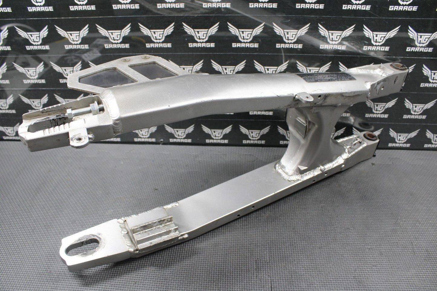 09 KAWASAKI 09 - 20 KLX250S KLX250SF KLX300 OEM SWINGARM SWING ARM SUSPENSION GOOD - hggarage