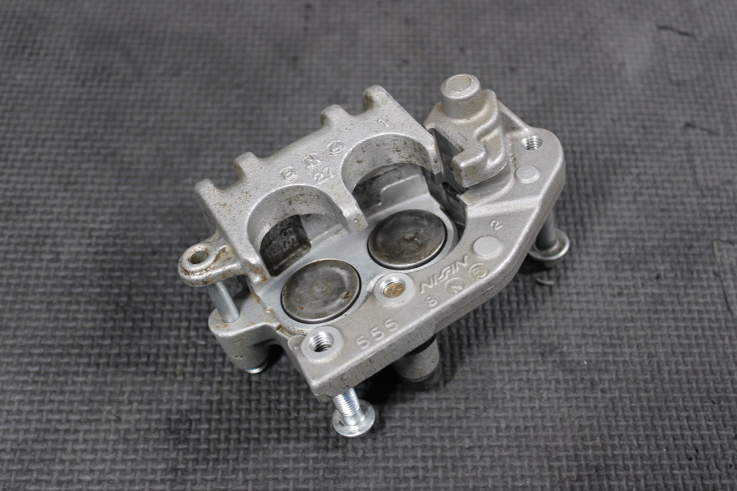 1999 SUZUKI RM250 OEM NISSIN FRONT BRAKE CALIPER 59300 - 36E63 - 999 - hggarage