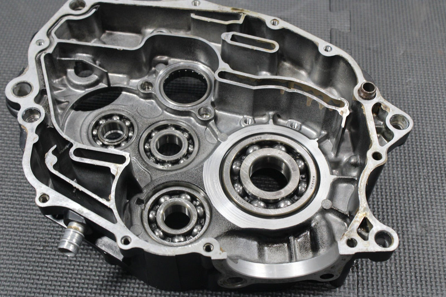 1987 YAMAHA TW200 OEM LEFT RIGHT ENGINE MOTOR CRANKCASE CRANK BLOCK SET GOOD! - hggarage