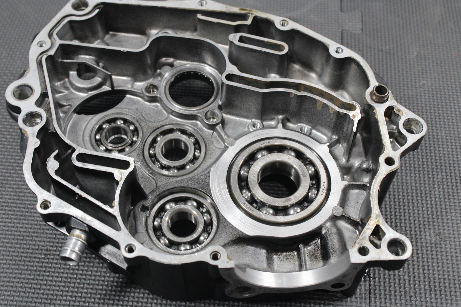 1987 YAMAHA TW200 OEM LEFT RIGHT ENGINE MOTOR CRANKCASE CRANK BLOCK SET GOOD! - hggarage