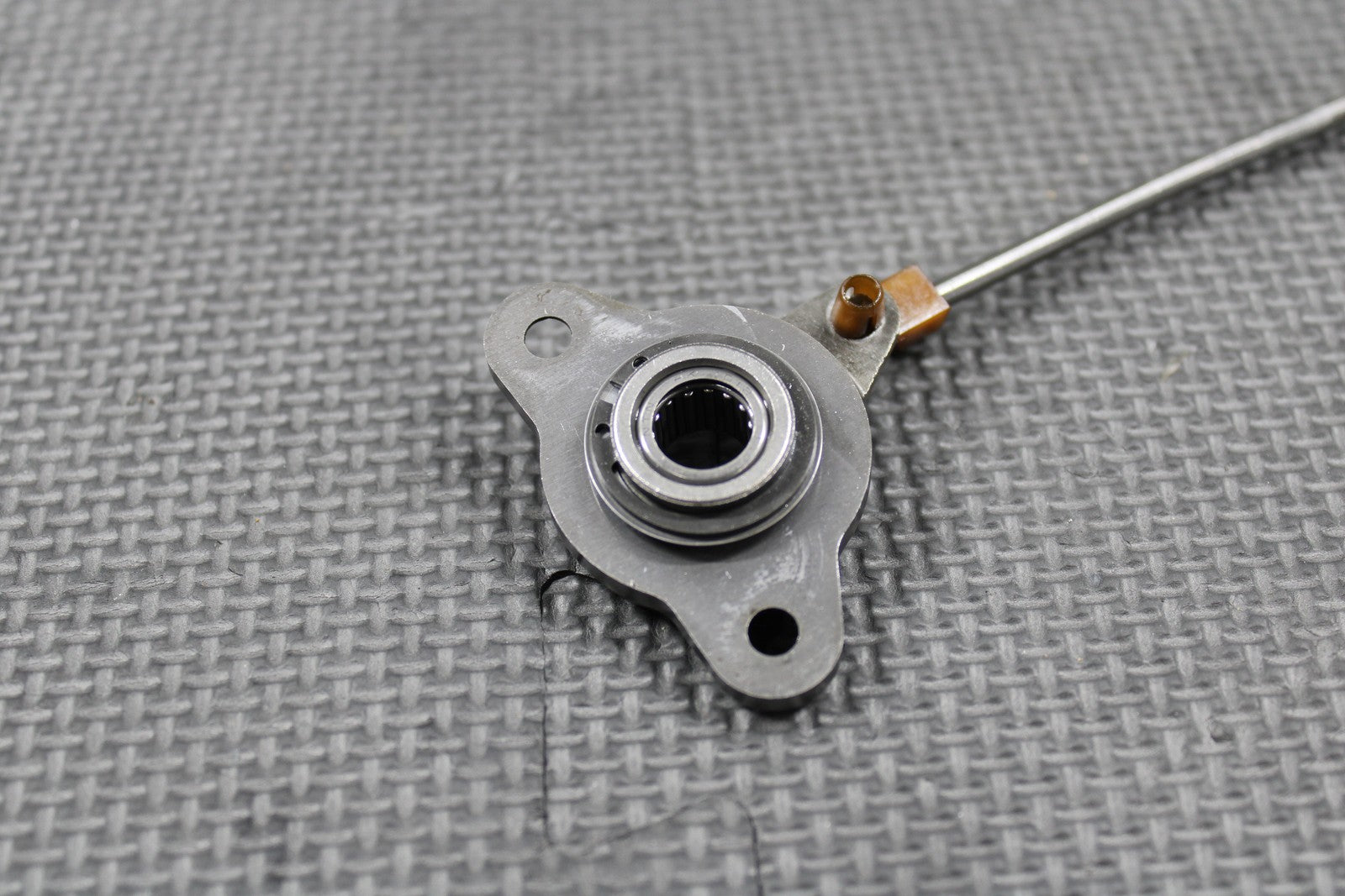 1995 93 - 95 SUZUKI RMX250 OEM EXHAUST POWER VALVE LINKAGE GOVERNOR 12670 - 29E11 - hggarage