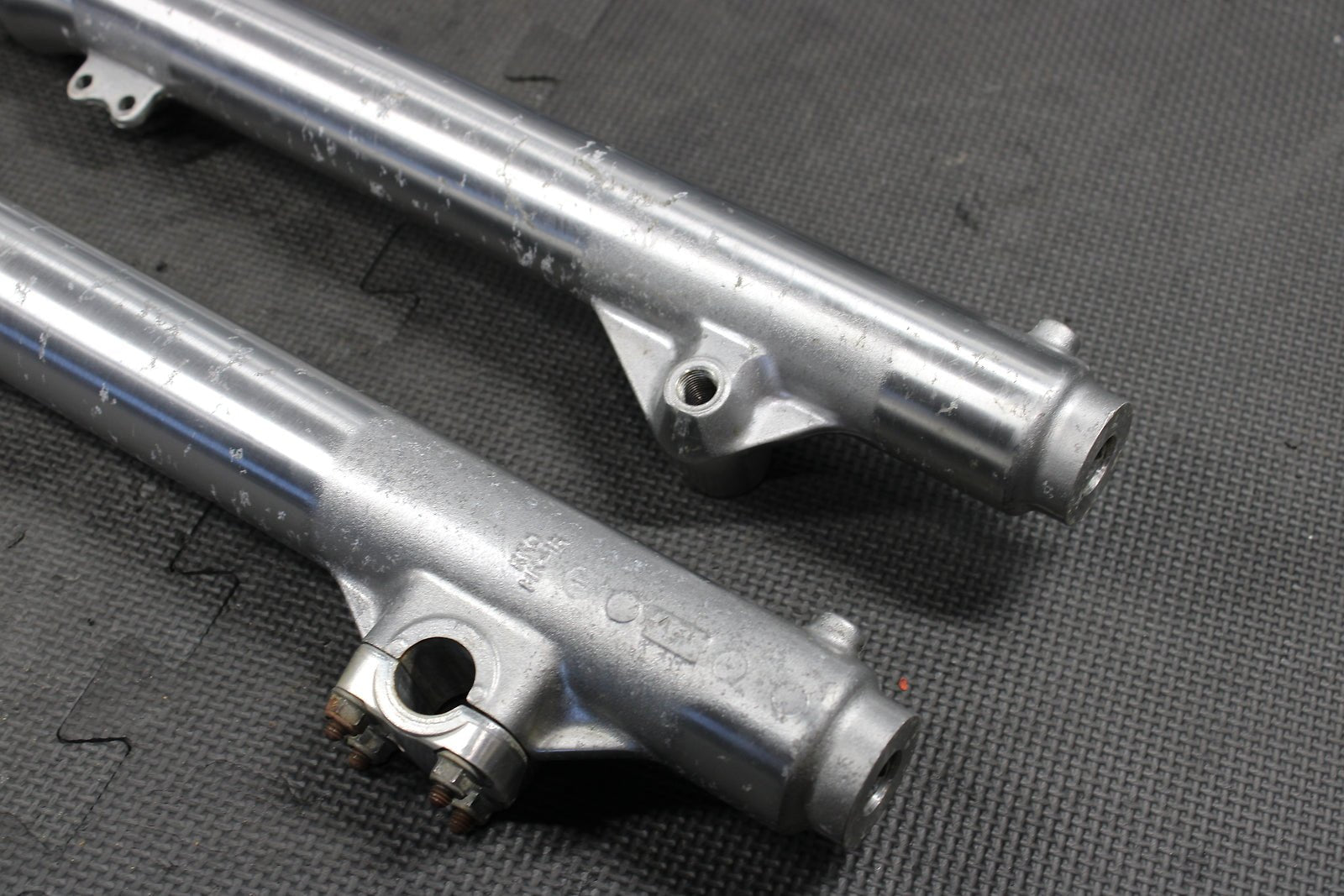 2002 Honda XR200R 95 - 02 OEM KYB Right Left Front Suspension Forks Shocks 51480 - K - hggarage