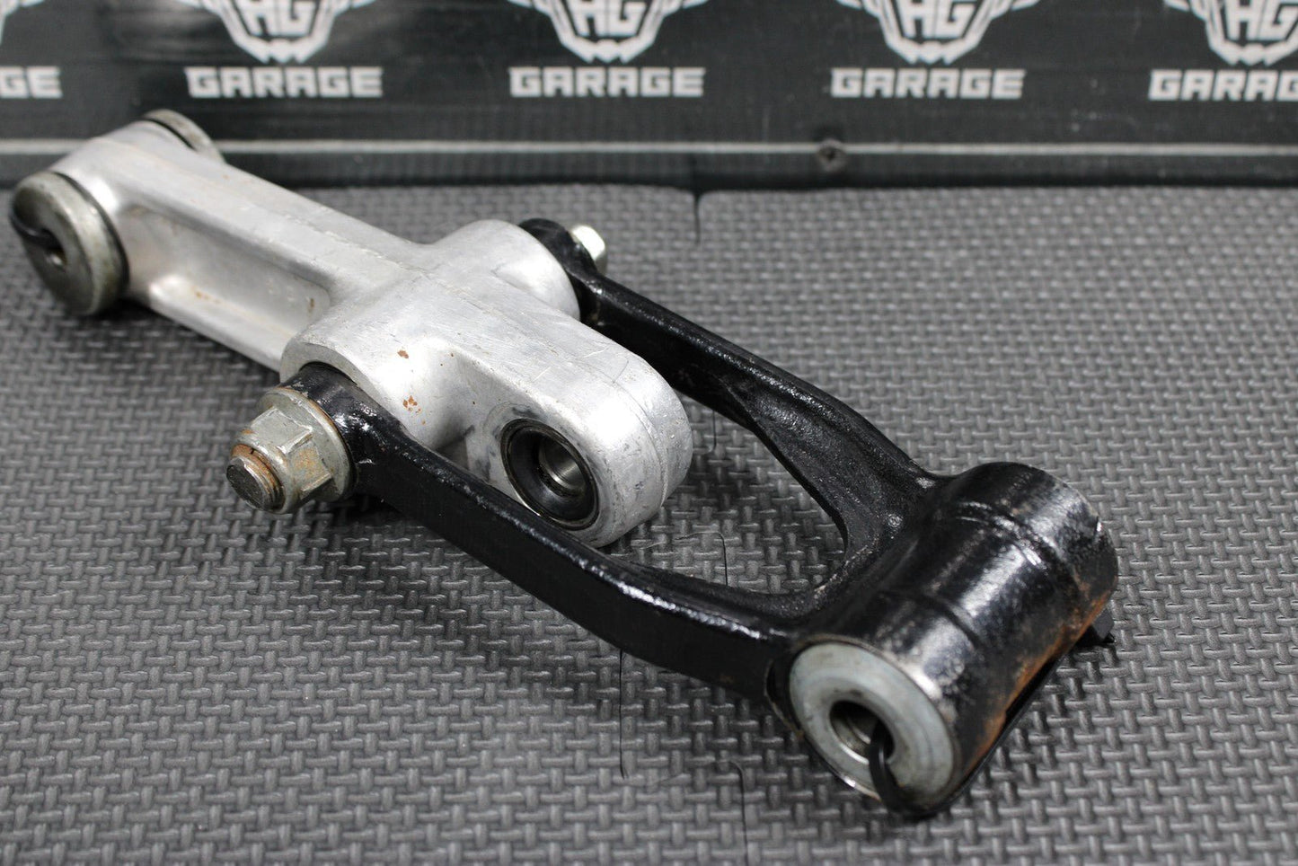 2001 SUZUKI RM80 OEM REAR SHOCK LINKAGE LINKS RELAY ARM 62600 - 02840 62600 - 03850 - hggarage