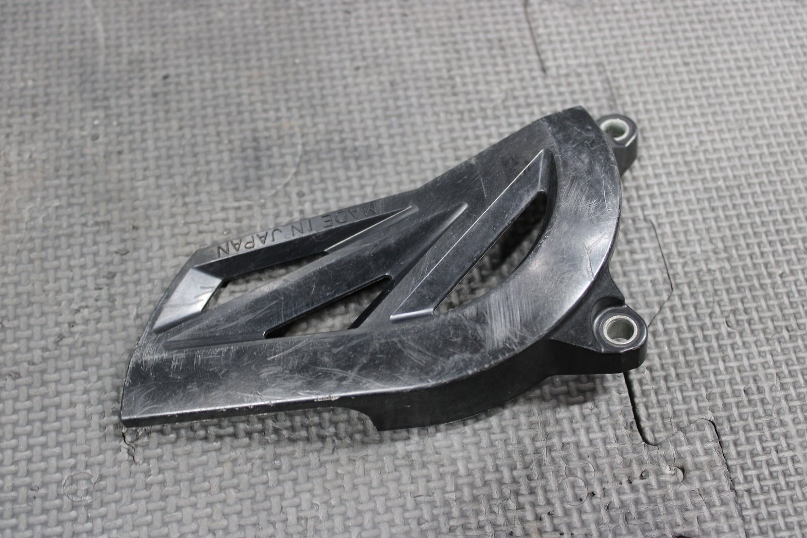 2008 YAMAHA 06 - 13 YZ450F OEM MOTOR ENGINE FRONT SPROCKET COVER - hggarage