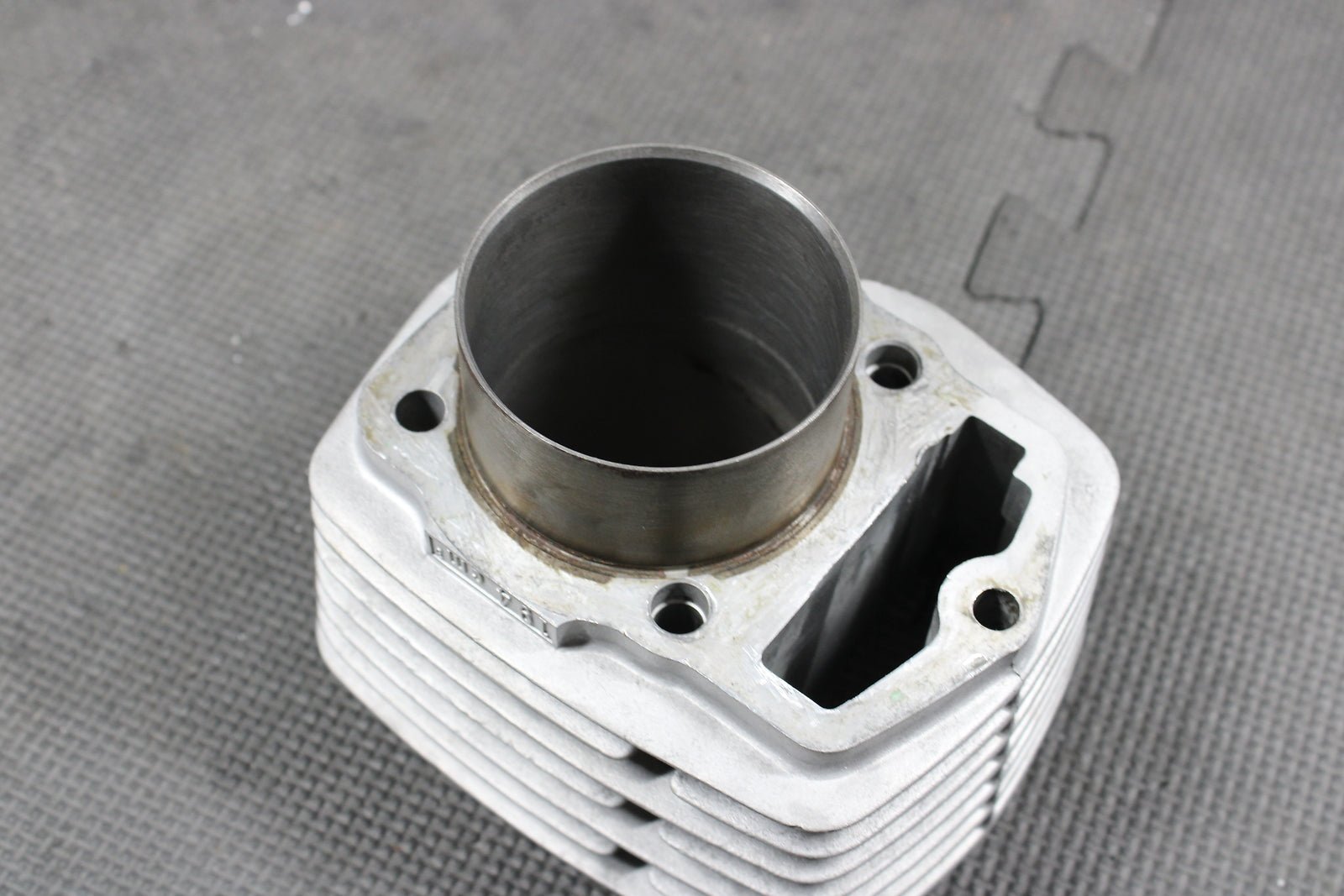 2002 HONDA XR200R 93 - 02 XR200R OEM 65.5MM BORE ENGINE MOTOR CYLINDER JUG - hggarage