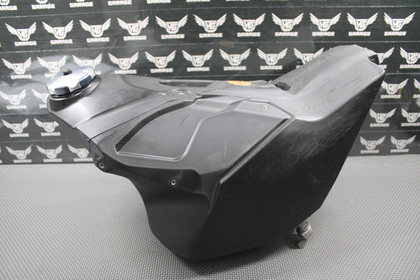 2010 KTM 250 XCF OEM 9L GAS FUEL TANK CELL PETROL RESERVOIR 7700731306630 NICE! - hggarage