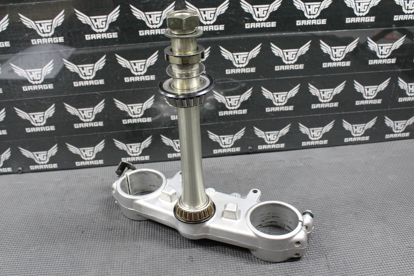 2003 YAMAHA YZ125 OEM FRONT FORKS CLAMP LOWER TRIPLE TREE STEM 5UN - 23340 - L0 - 00 - hggarage