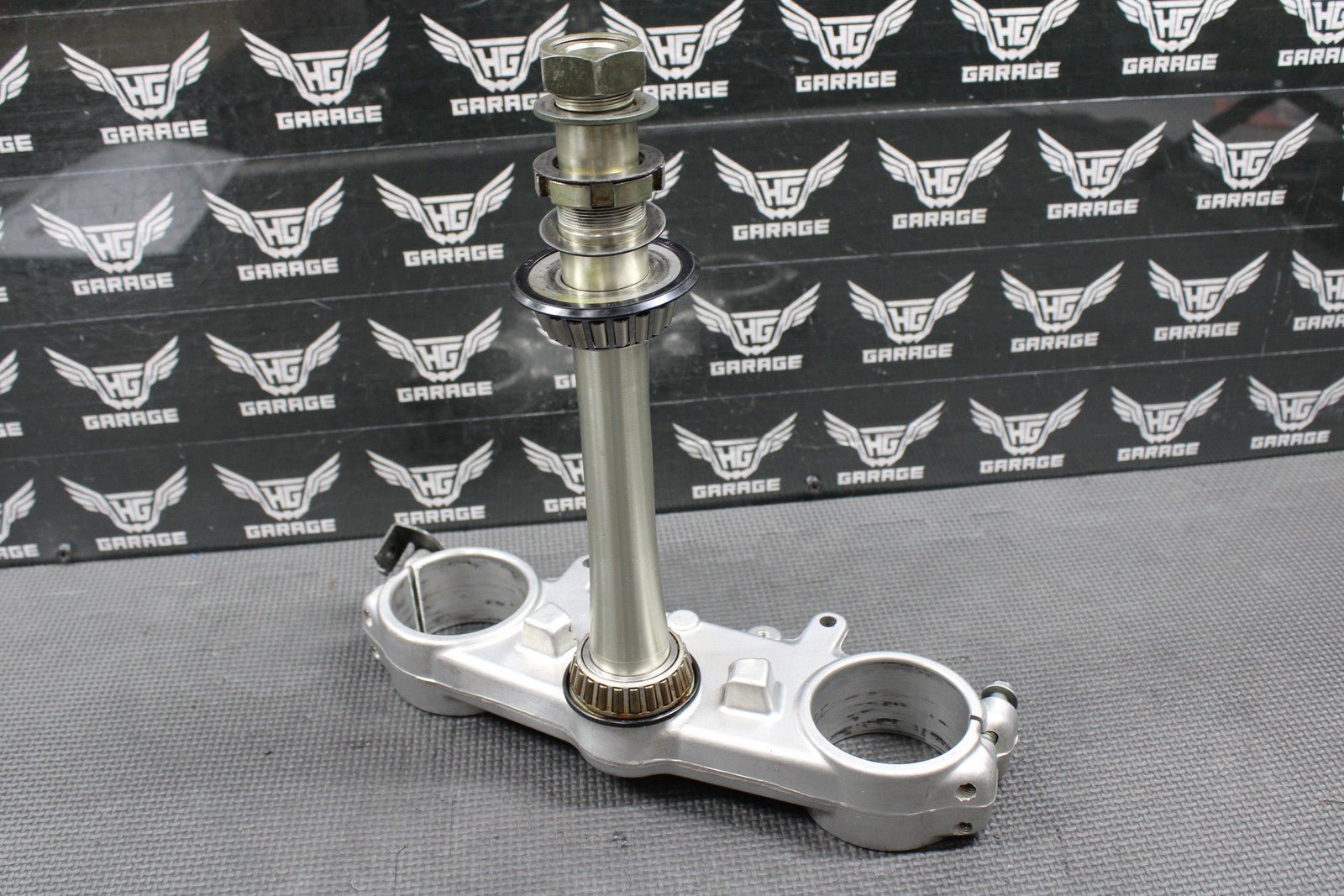 2003 YAMAHA YZ125 OEM FRONT FORKS CLAMP LOWER TRIPLE TREE STEM 5UN - 23340 - L0 - 00 - hggarage