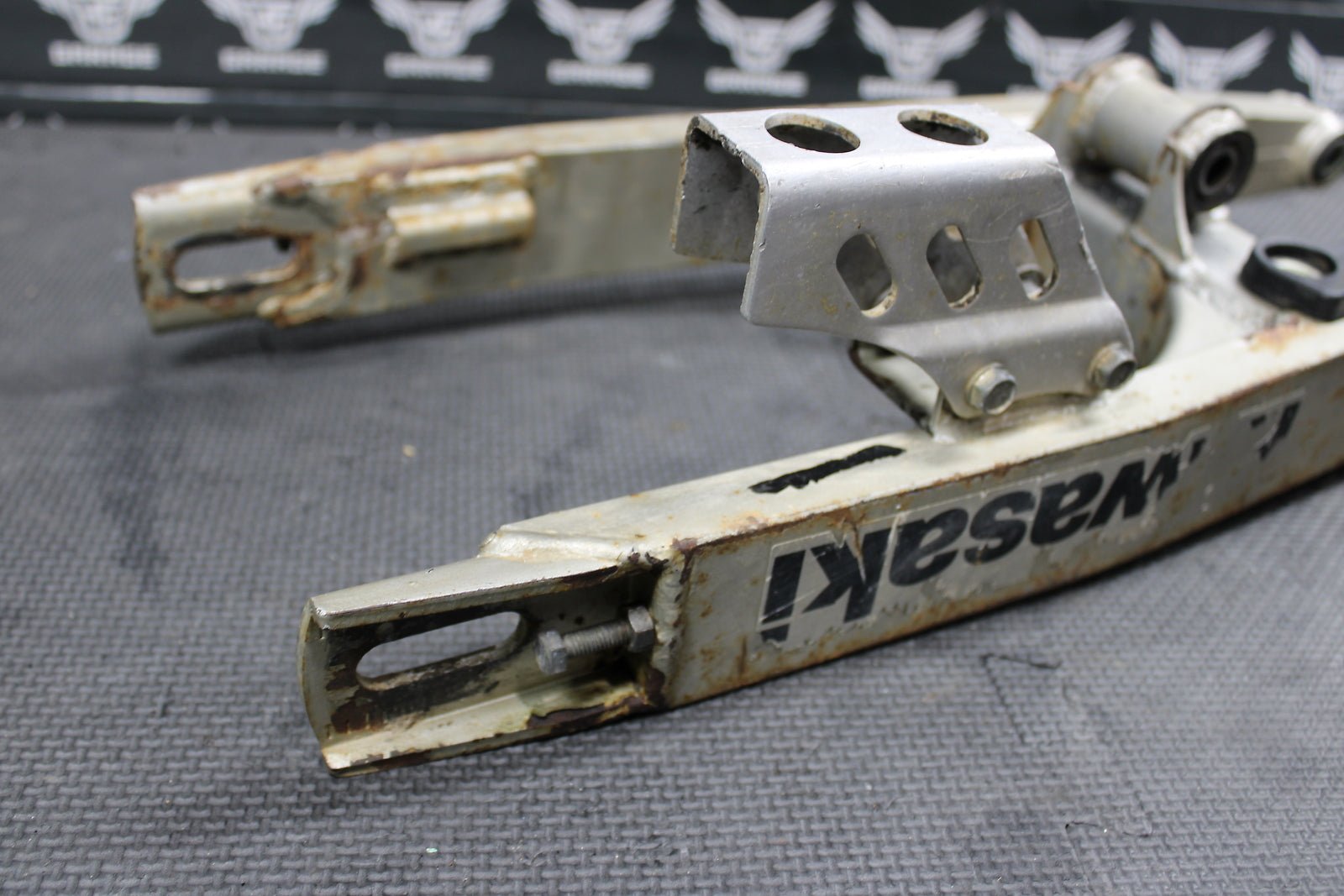 2002 KAWASAKI KX65 OEM SWINGARM SWING ARM SUSPENSION 33001 - 1623 - TX - hggarage