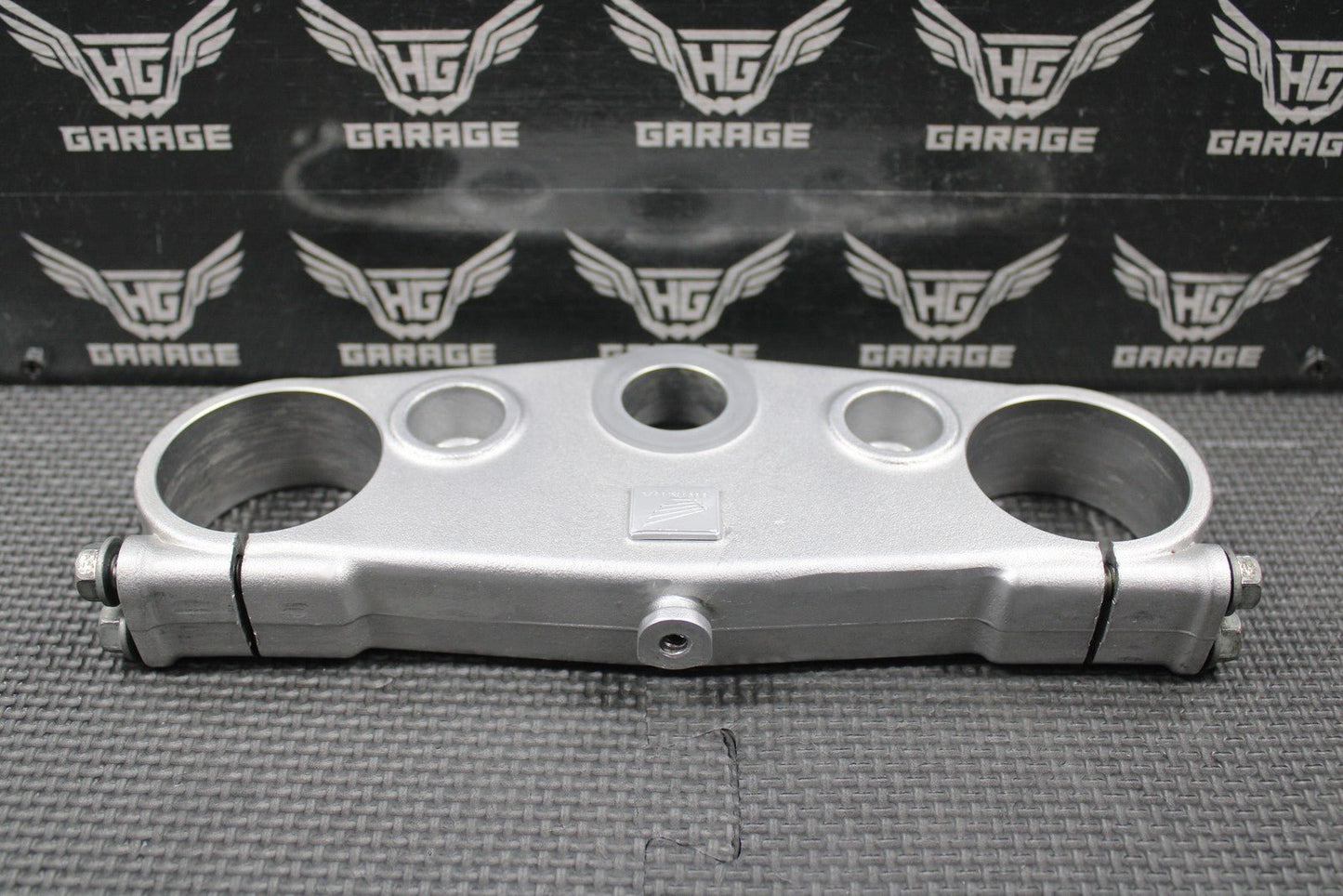 2000 HONDA 00 - 03 CR125R 250 OEM UPPER TRIPLE TREE CLAMP TOP BRIDGE 53300 - KZ4 - J20 - hggarage