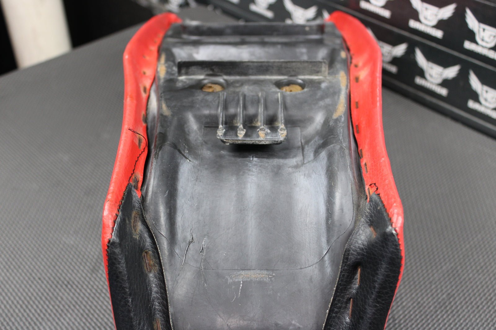 2002 Honda XR200R 93 - 02 OEM Seat Saddle 77200 - KT0 - A50ZA - hggarage