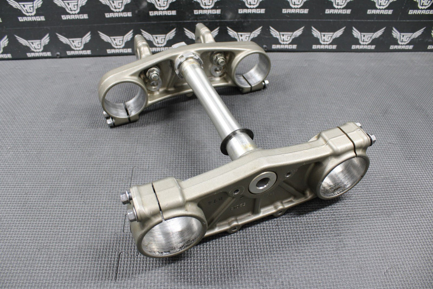 2009 YAMAHA YZ450F OEM FRONT FORKS LOWER UPPER TRIPLE TREE STEM BAR CLAMP STEM - hggarage