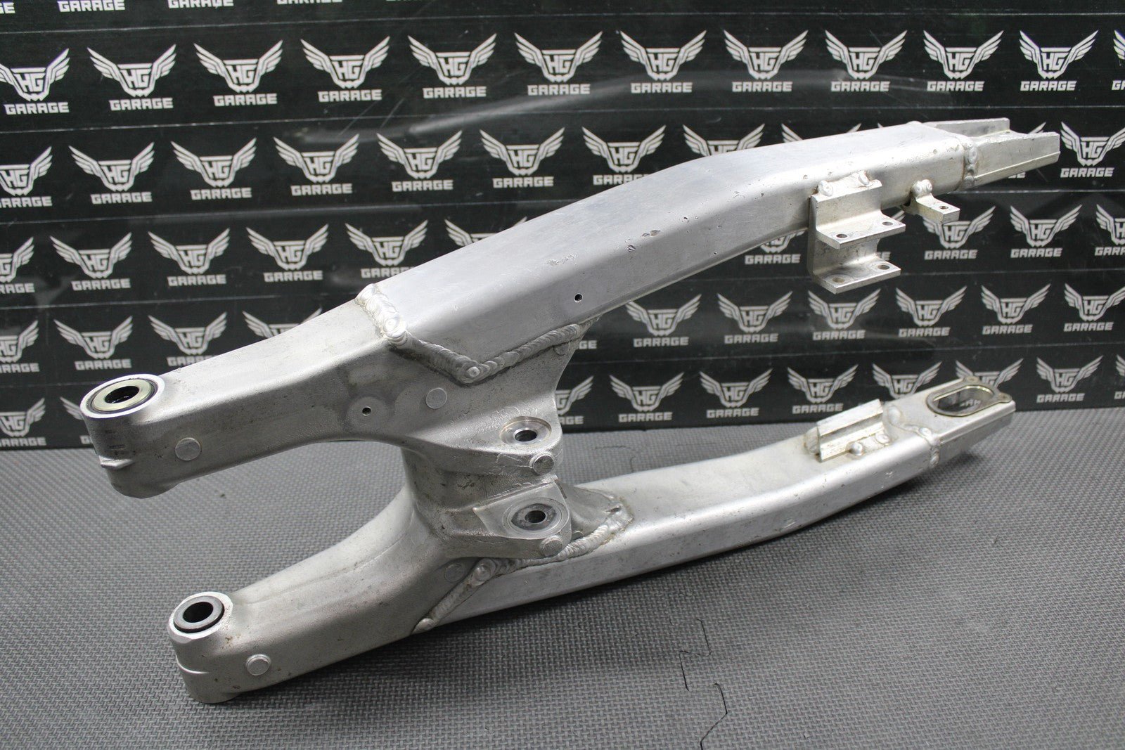 2007 2008 KAWASAKI KX250F OEM SWINGARM SWING ARM SUSPENSION 33001 - 0107 NICE! - hggarage