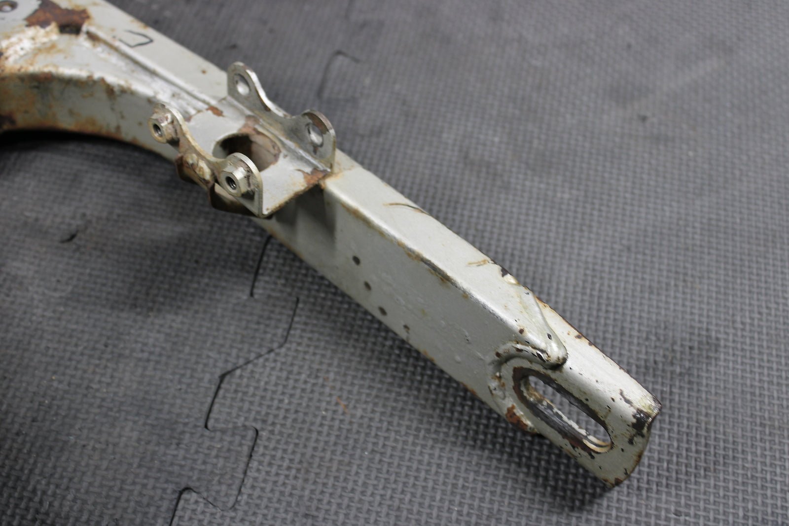 2000 Kawasaki KX65 OEM Swingarm Swing Arm Suspension 33001 - 1598 - Tx - hggarage