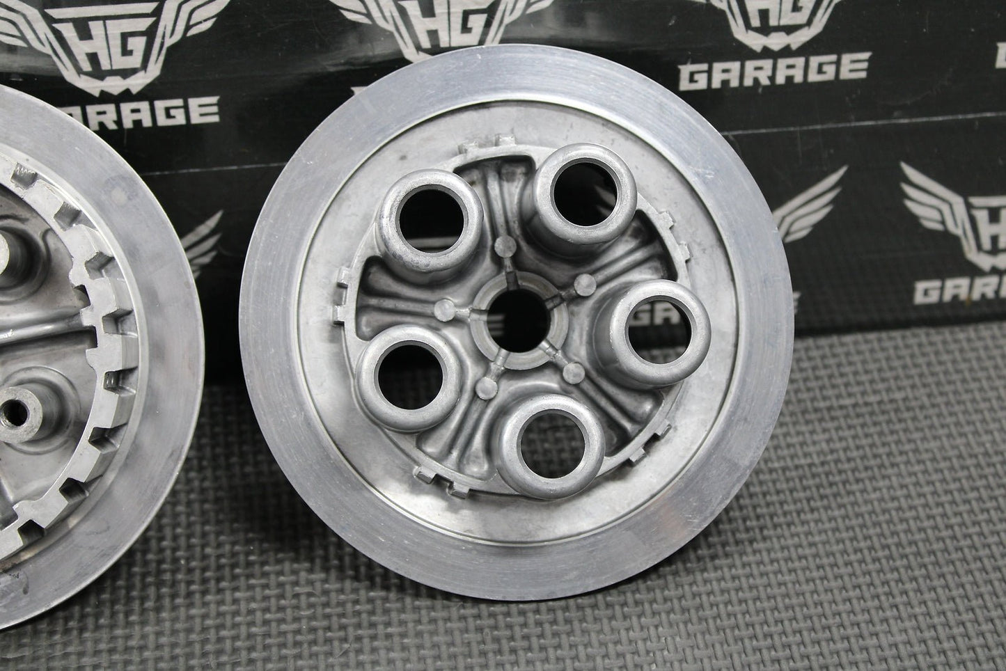 1985 HONDA CR125R OEM COMPLETE CLUTCH W BASKET HUB PRESSURE PLATE 22100 - KA3 - 760 - hggarage