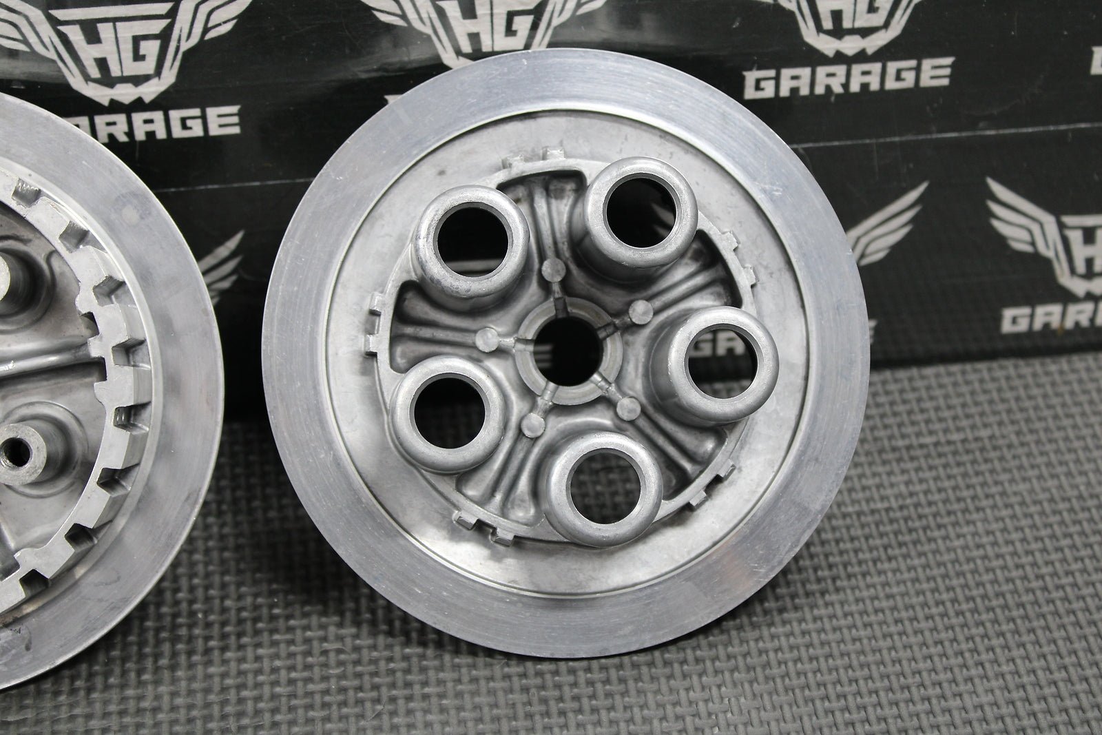 1985 HONDA CR125R OEM COMPLETE CLUTCH W BASKET HUB PRESSURE PLATE 22100 - KA3 - 760 - hggarage