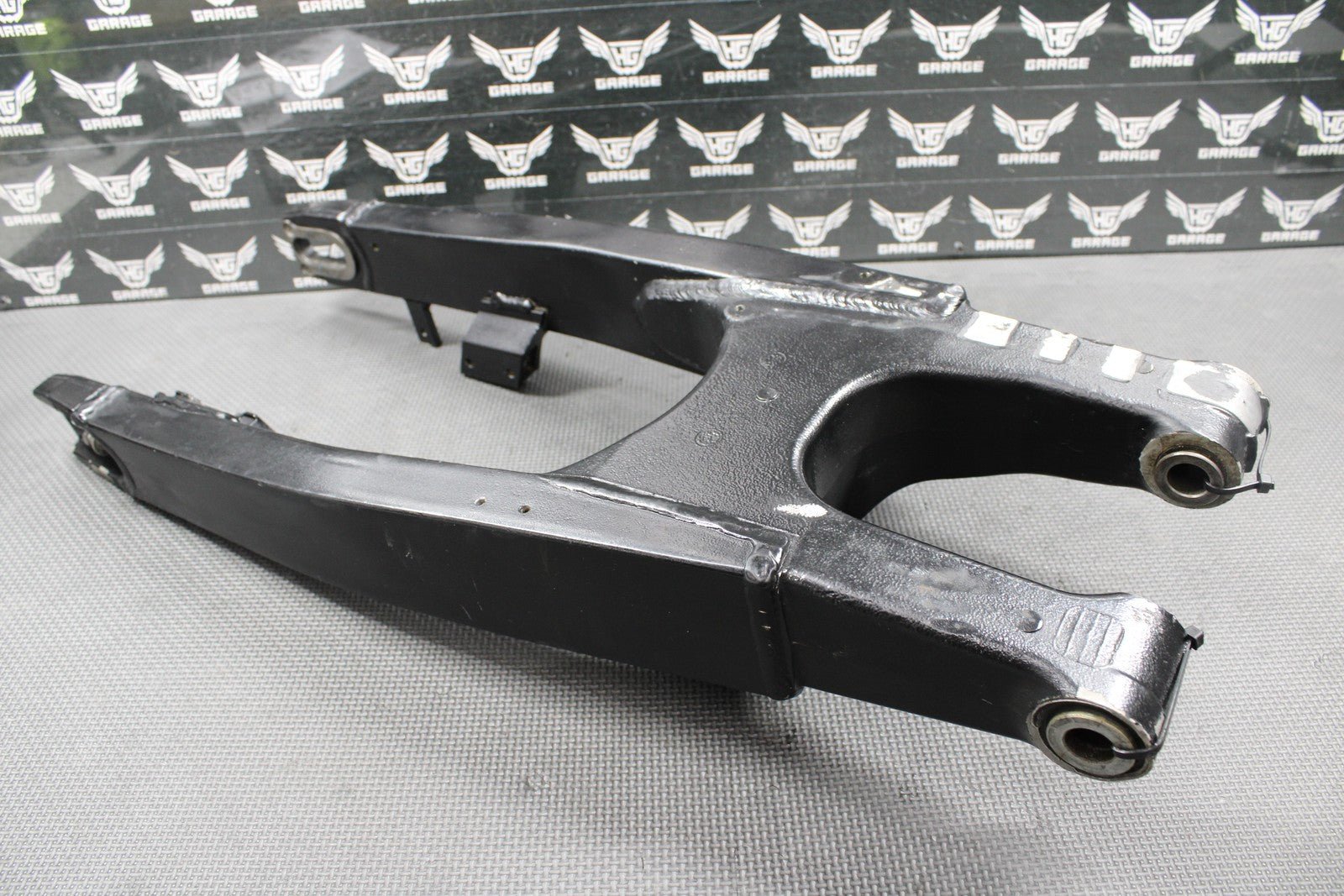 2003 SUZUKI RM125 RM250 K3 OEM SWINGARM SWING ARM REAR SUSPENSION 61000 - 37F10 - hggarage
