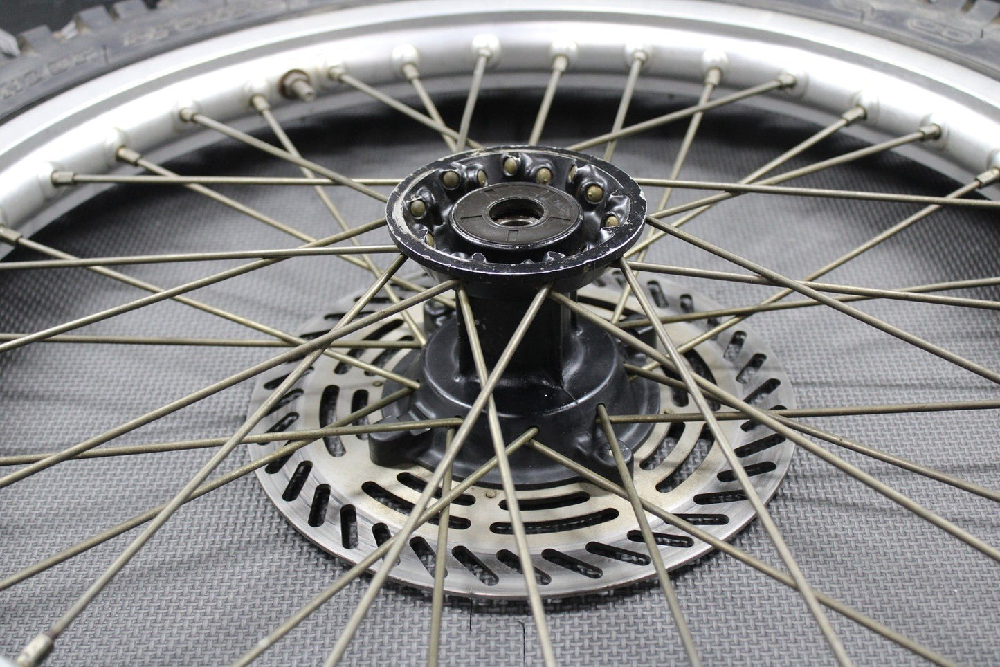 1988 HONDA CR125R CR250R CR500R OEM 21" FRONT WHEEL RIM HUB TIRE 446A5 - KS6 - 830 - hggarage