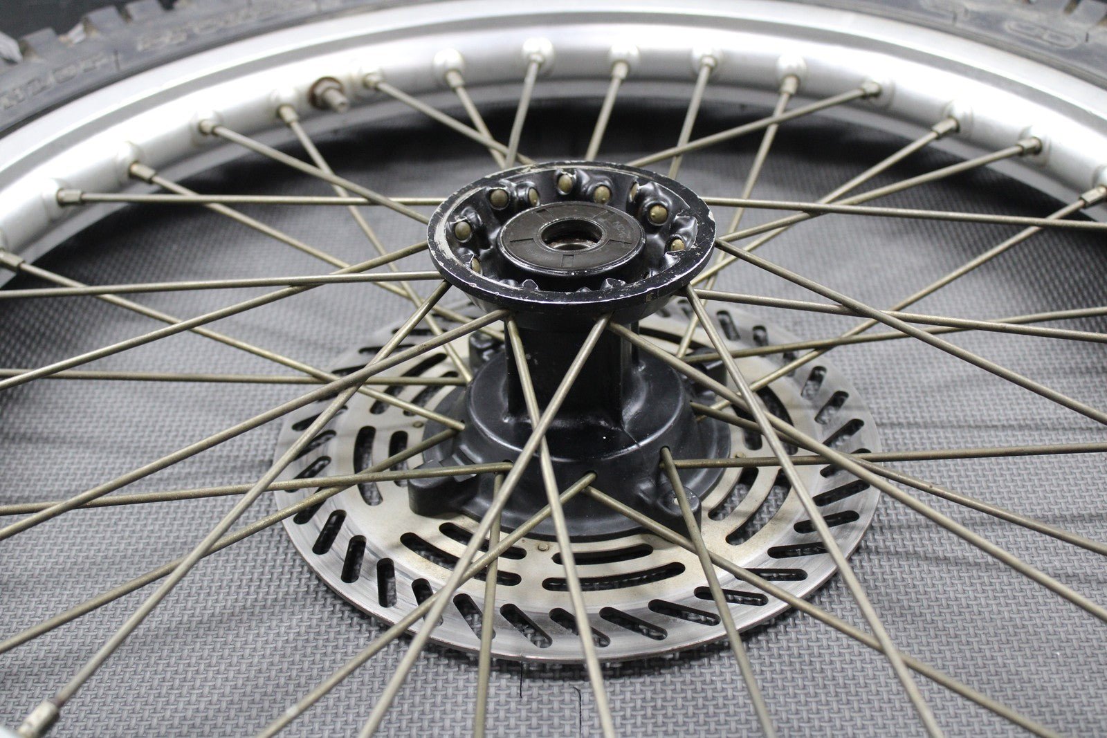 1988 HONDA CR125R CR250R CR500R OEM 21" FRONT WHEEL RIM HUB TIRE 446A5 - KS6 - 830 - hggarage