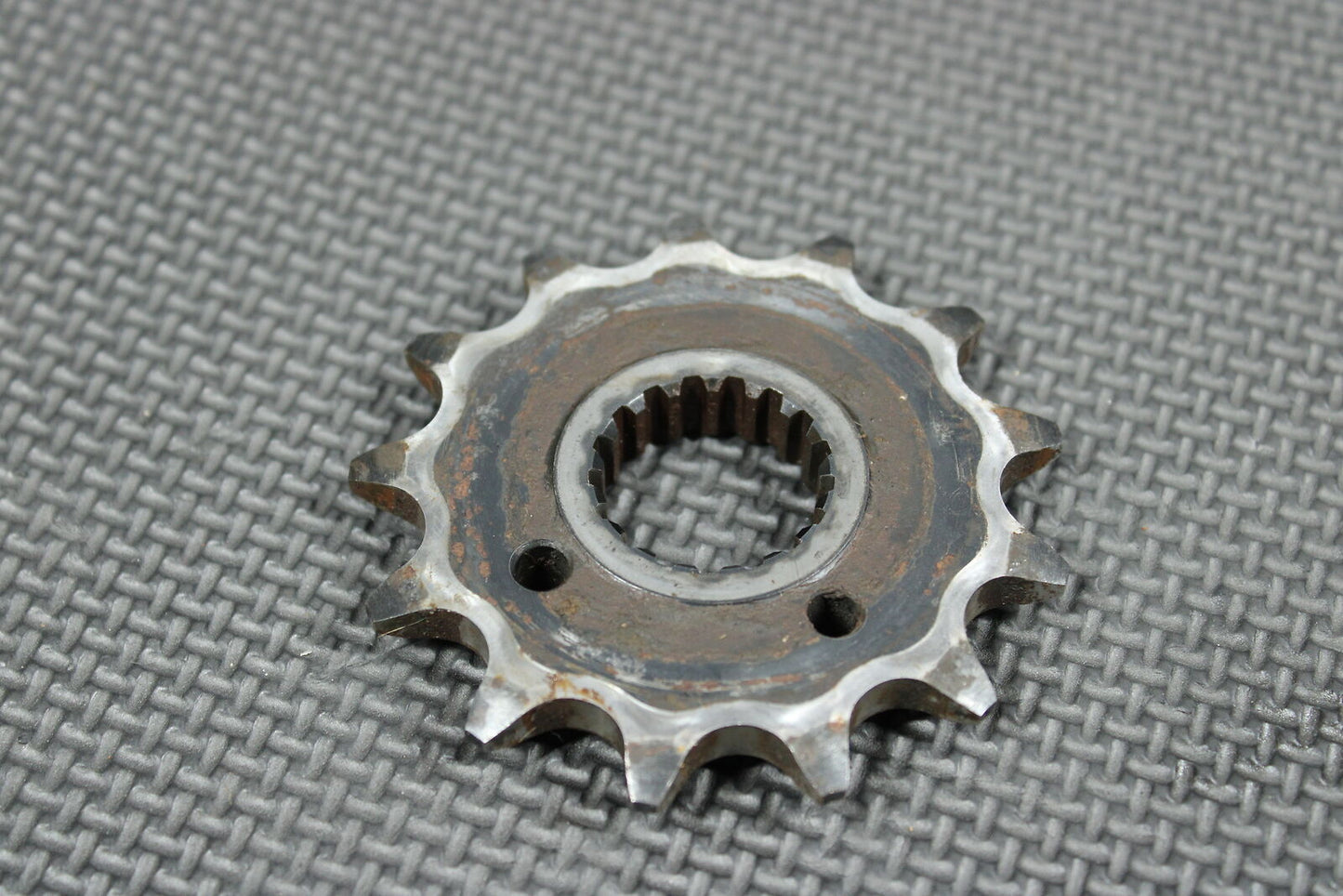 1997 HONDA CR250R OEM MOTOR ENGINE FRONT SPROCKET COVER 23810-KZ3-861