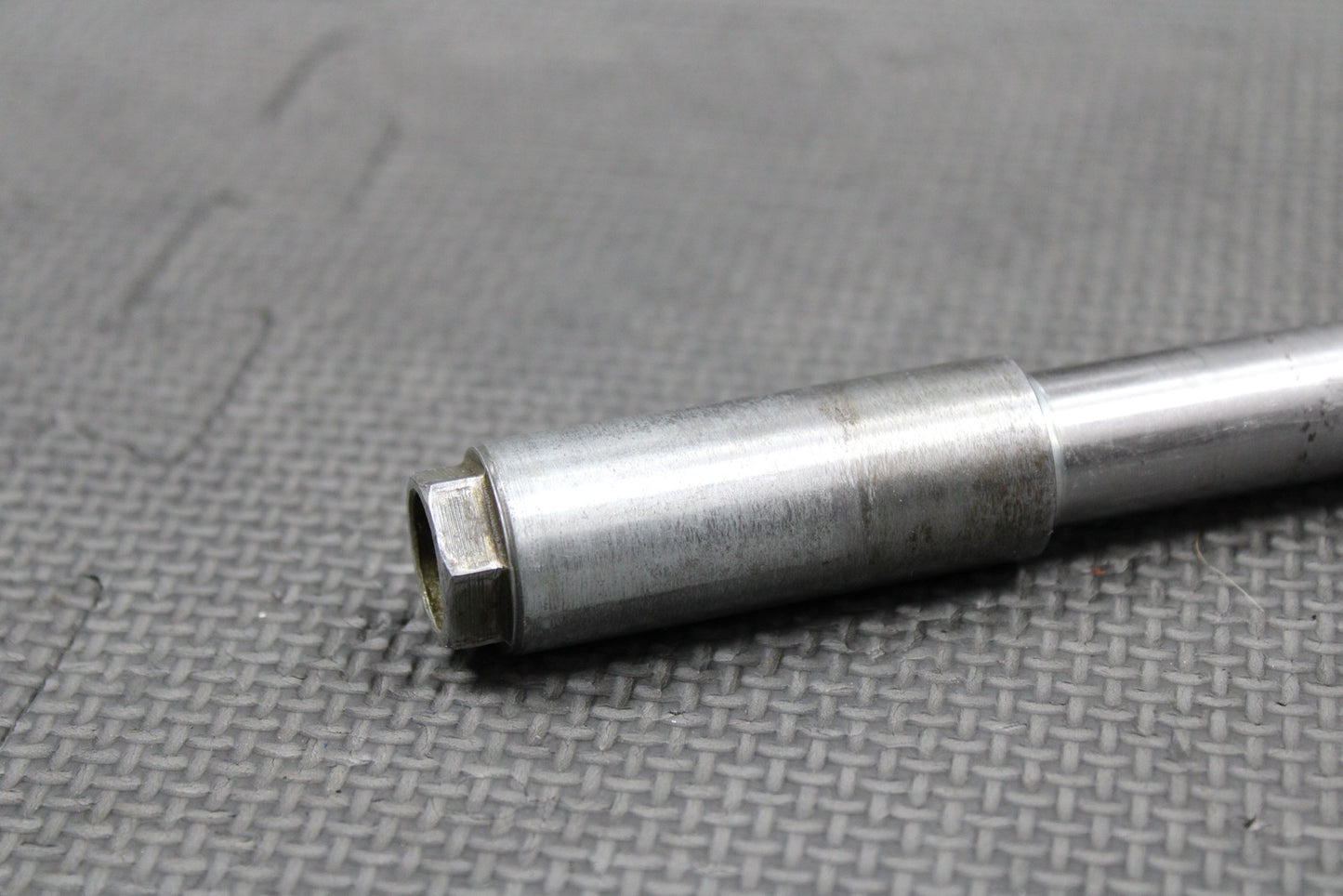 HONDA 85 - 89 CR125R CR250R CR500R OEM FRONT WHEEL AXLE PIVOT BOLT 44301 - KA3 - 830 - hggarage