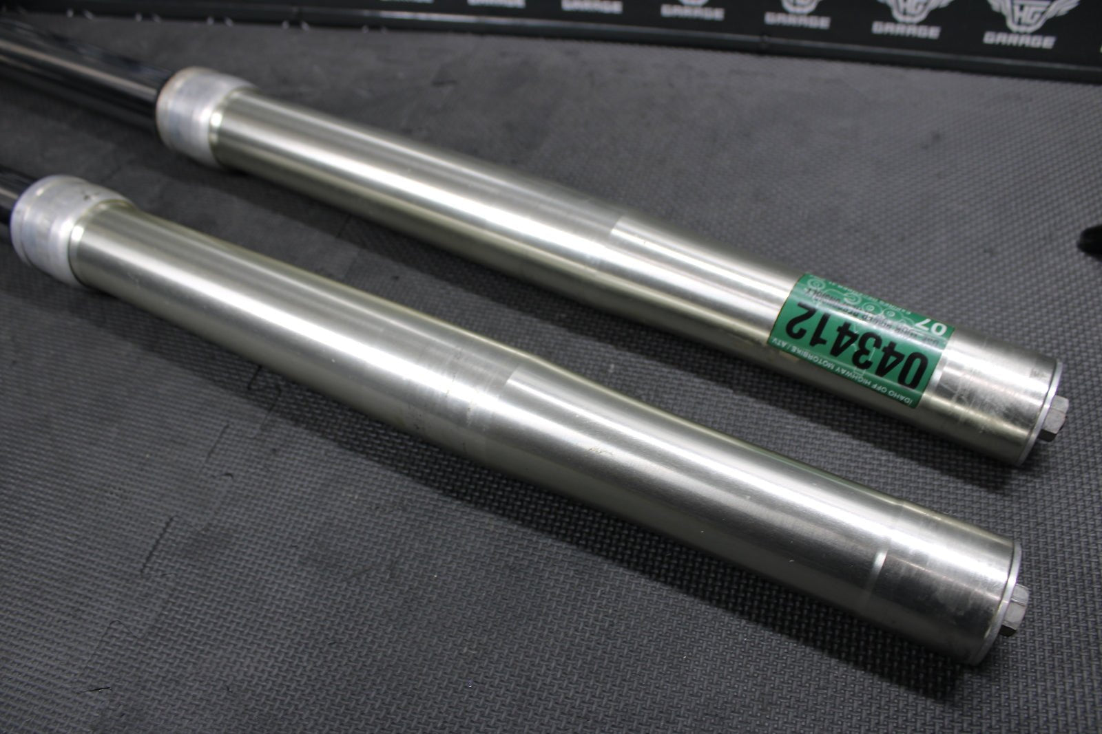 1997 Yamaha YZ125 OEM Right Left Front Suspension Forks Shocks 4XM - 23102 - L0 - 00 - hggarage
