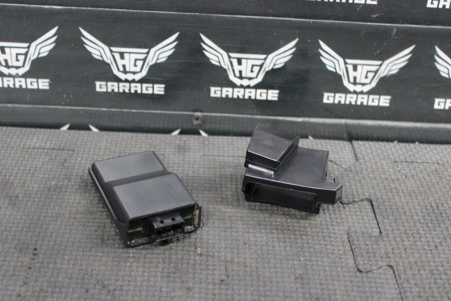 2022 YAMAHA YZ450FX OEM COMMUNICATION CONTROL UNIT ECU CDI BR9 - 85810 - 01 - 00 - hggarage