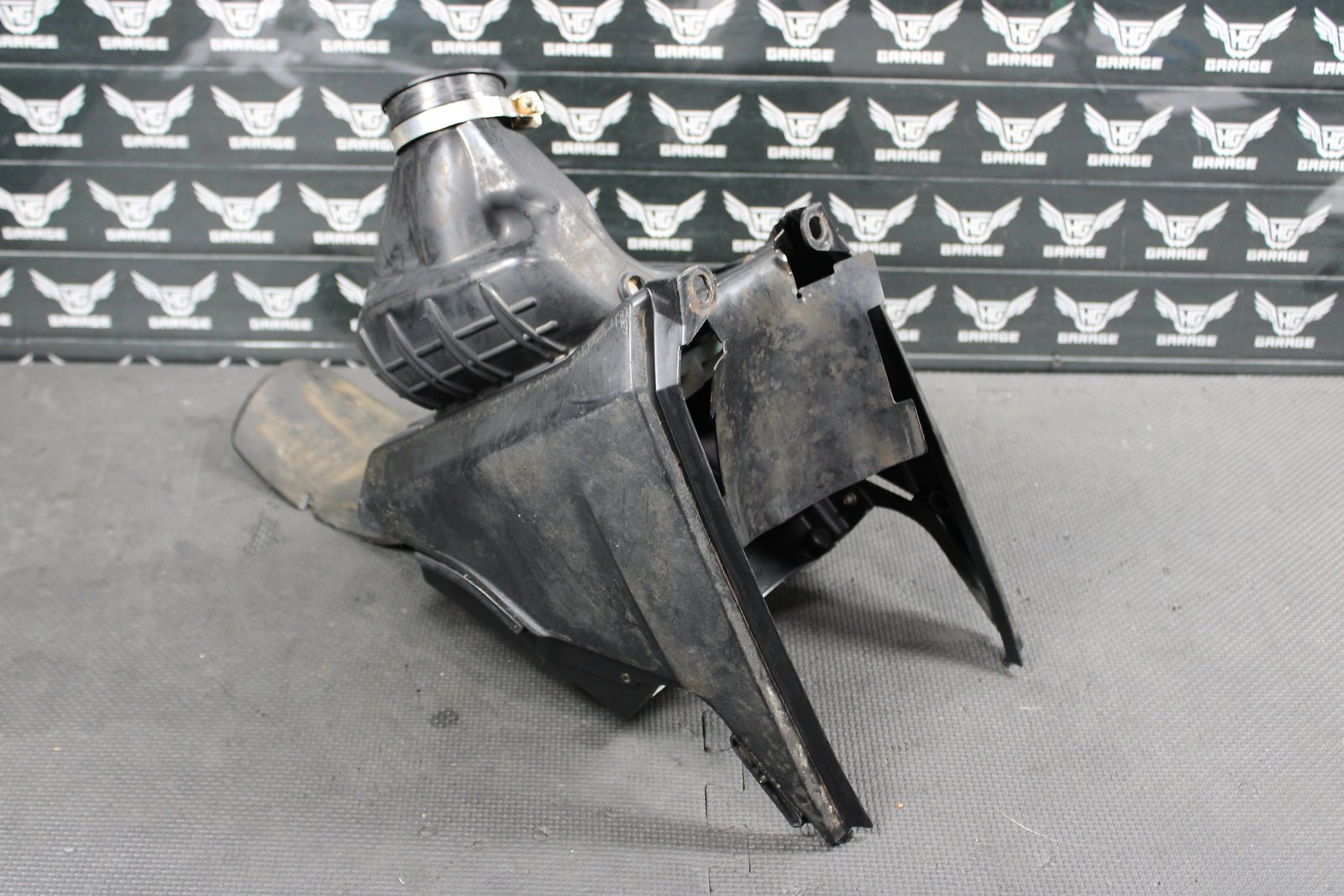 2006 Yamaha YZ250F OEM Airbox Air Cleaner Filter Box 5XC - 14453 - 90 - 00 - hggarage