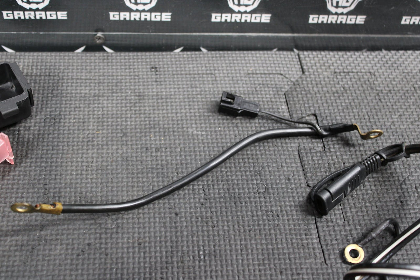 2004 SUZUKI DRZ250 OEM STARTER MOTOR CABLE REALAY ASSEMBLY 131800 - 13E00 - hggarage