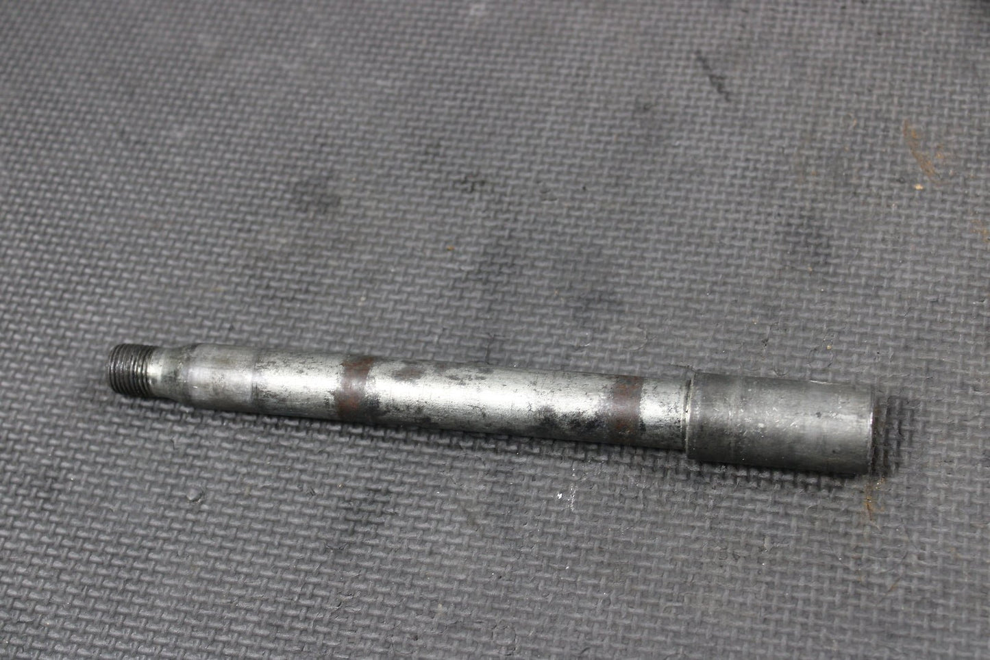 2002 HONDA CRF450R OEM FRONT WHEEL RIM AXLE PIVOT BOLT REAR AXLE - hggarage