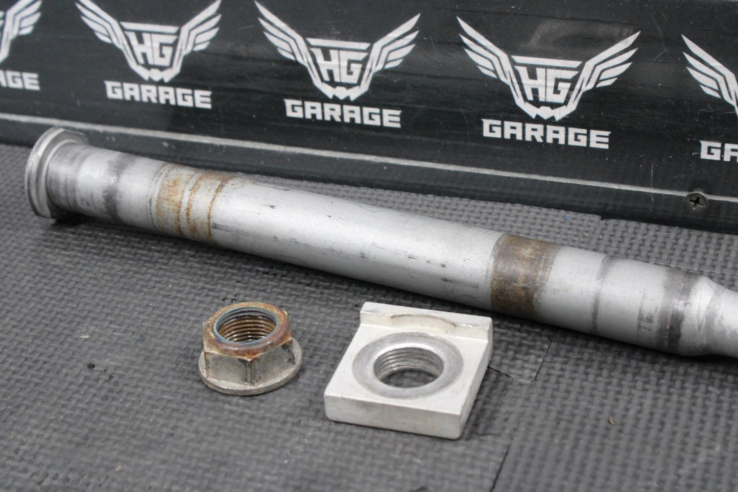 2013 HUSQVARNA TE511 OEM REAR AXLE BACK WHEEL RIM PIVOT BOLT AXLE 8000H1548 - hggarage
