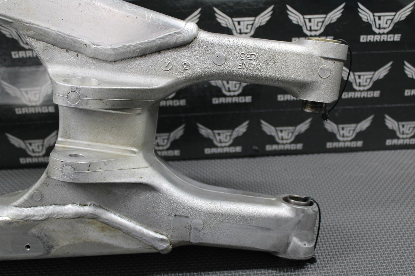 2008 HONDA 08 - 09 CRF250R 08 - 17 CRF250X OEM SWINGARM SWING ARM 52200 - KRN - A10 GOOD - hggarage