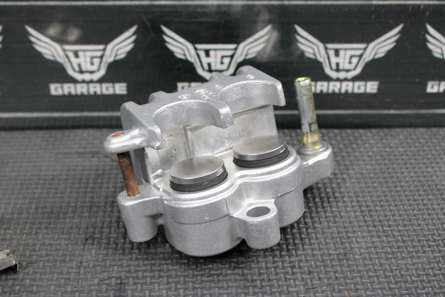 1996 SUZUKI RM250 OEM NISSIN FRONT BRAKE CALIPER 59300 - 36E63 - 999 - hggarage