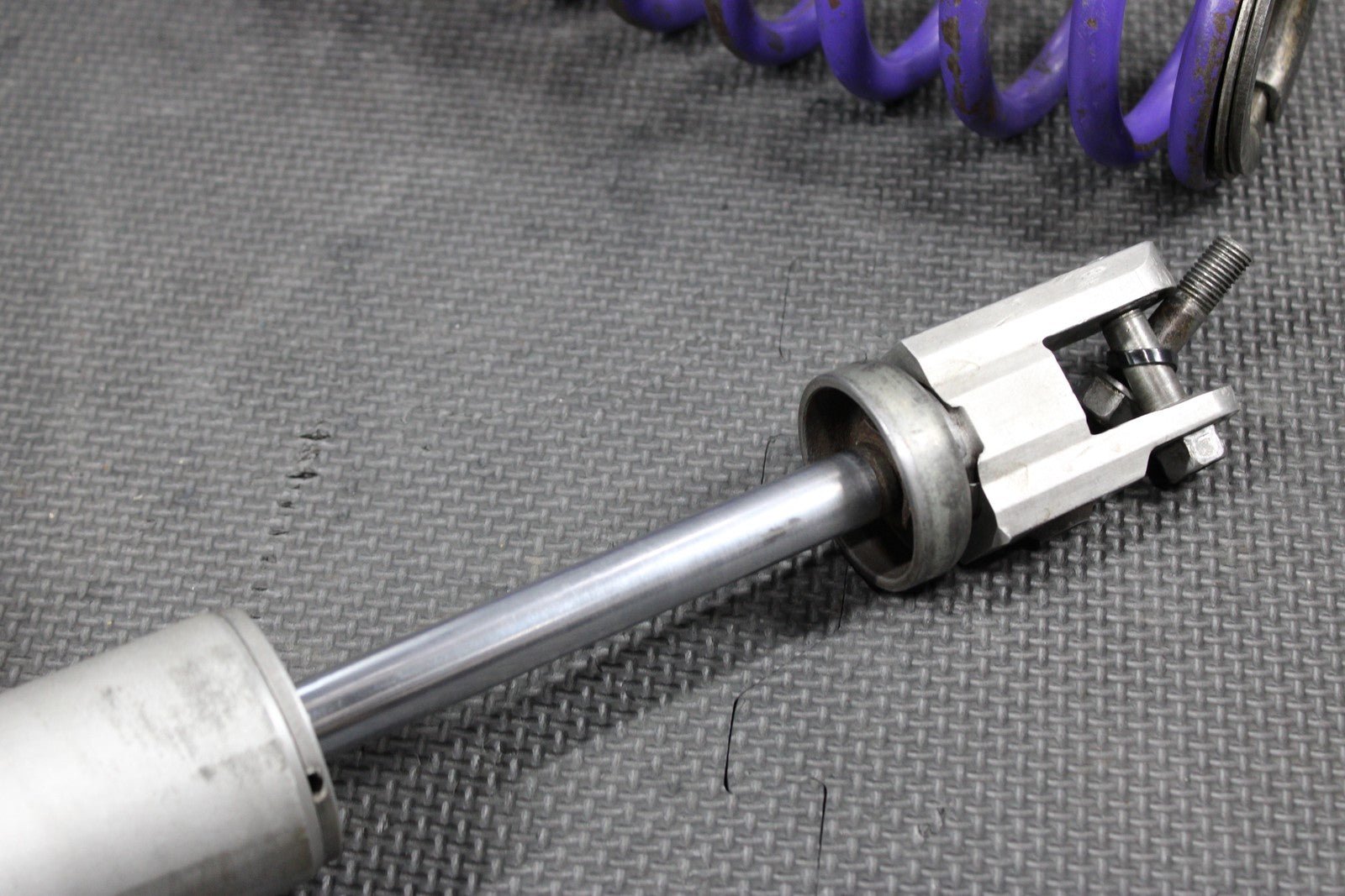 1997 KAWASAKI KX250 OEM REAR BACK SHOCK ABSORBER SUSPENSION NEEDS REBUILD! - hggarage