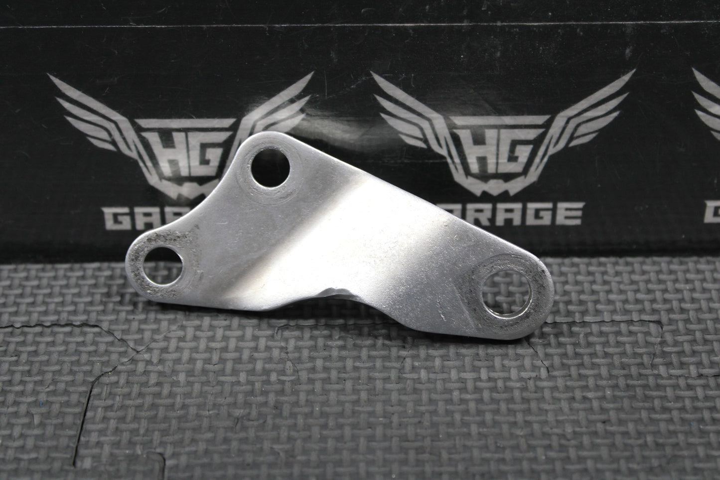 2001 HONDA CR250R OEM ENGINE MOTOR MOUNT HEAD STAY HANGER BRACKET 50407 - KZ3 - J30 - hggarage